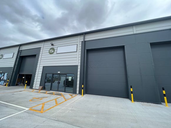 Unit 15b, Roscommon Way, Canvey Island, Industrial To Let - pic 1.jpg