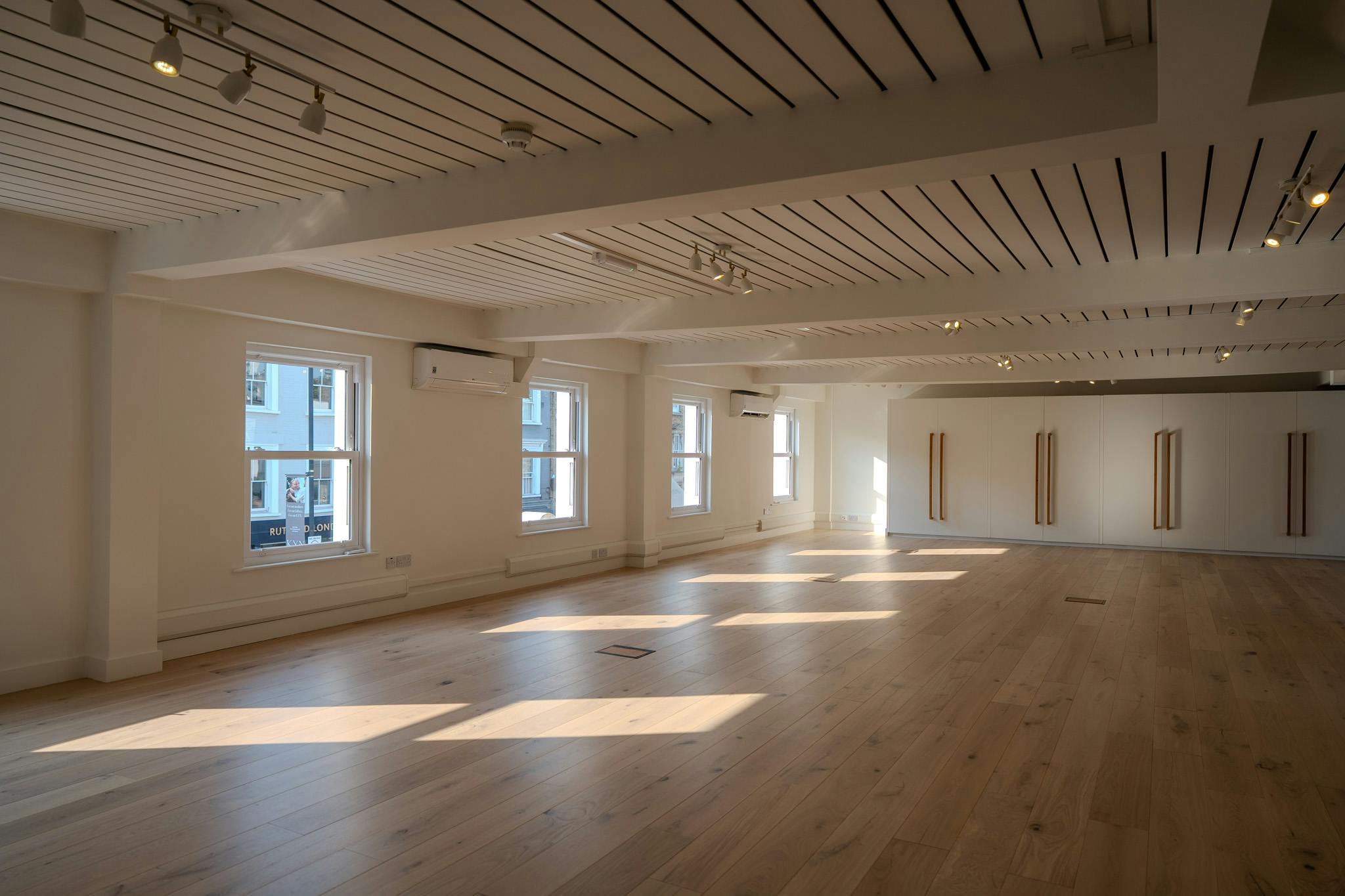 First floor office, 591-593 Kings Road, Fulham, Office To Let - DSC00139 194415.jpg