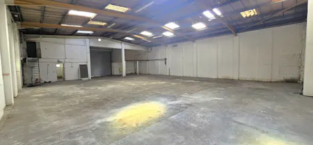 Unit 1, Unit 2 & Unit 3, Lyndean Industrial Estate, London, Industrial To Let - 20260408_160240 - Edited.jpg