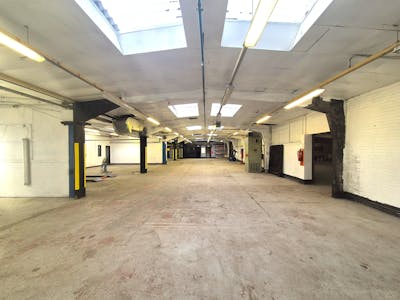 Unit L3 & L4, Stockport, Industrial/Logistics To Let - 20250904_135509.jpg