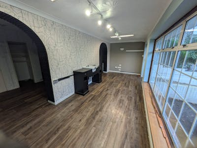 Ivy Lodge, Portsmouth Road, Milford, Retail To Let - 1000064604.jpg