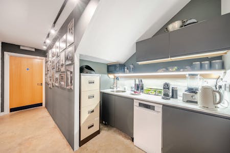 24 Oliver Business Park, London, Industrial To Let / For Sale - 1372773668ff91d8d5e91.jpg