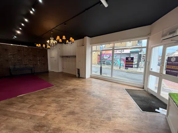 35 Broadway, Leigh-on-Sea, Retail To Let - WhatsApp Image 2026-06-02 at 15.24.54 (2).jpeg
