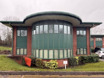 First Floor, Unit 8 Ridgeway Office Park, Petersfield, Business Park / Office For Sale - Photo 13-01-2026, 12 32 46.jpg - More details and enquiries about this property