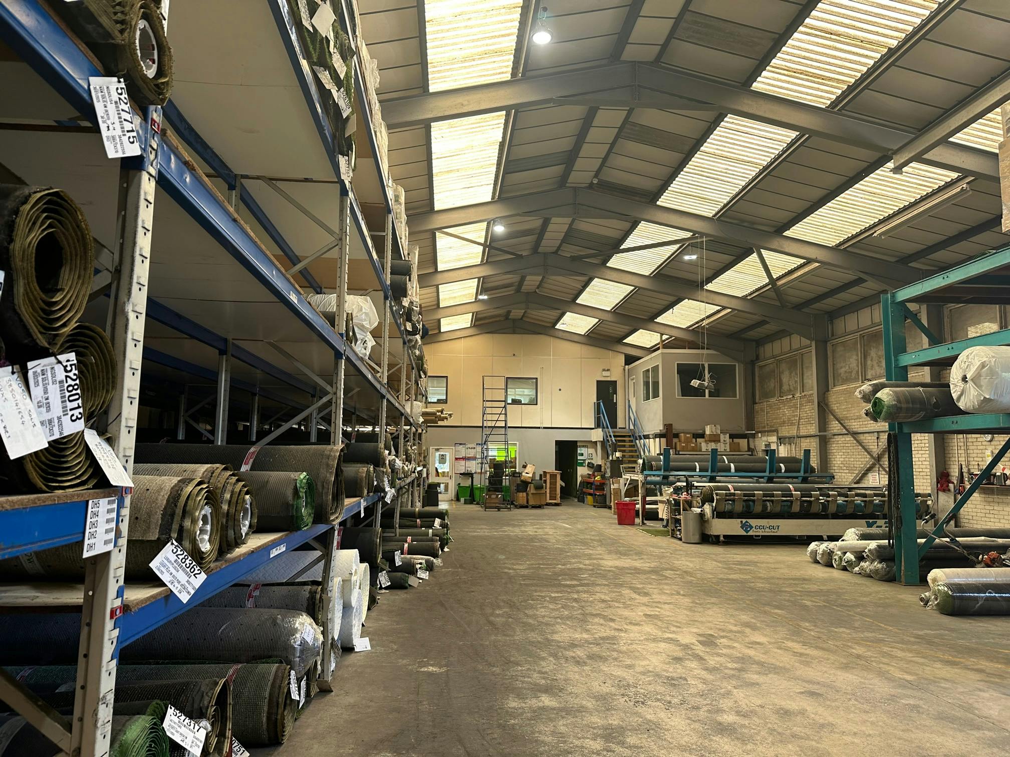 16 Hallsteads, Buxton, Industrial To Let - IMG_6577.jpg