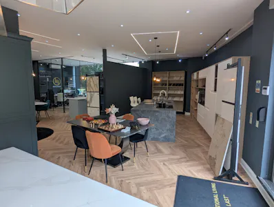 Unit 5, Watford, Office To Let - PXL_20260617_123131885.jpg