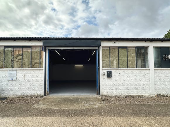 Unit 8B, Mimram Road, Hertford, Industrial To Let - IMG_0103.JPG