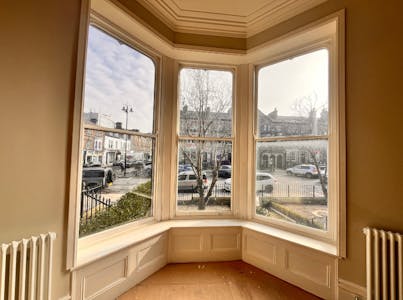 The Kent Suite, 4 Princes Square, Harrogate, Office To Let - 11.png