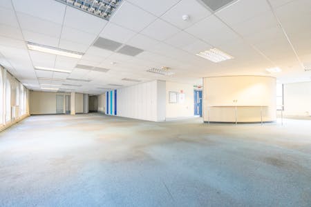 Sheridan House, Winchester, Investment / Office / Retail For Sale - DSC05772.jpg