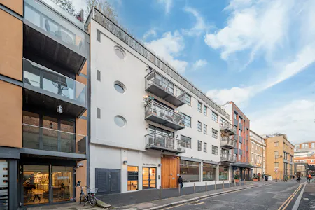 Unit 1, 9A Dallington Street, Clerkenwell, D1 (Non Residential Institutions) / D2 (Assembly and Leisure) / Leisure To Let - w01.jpg