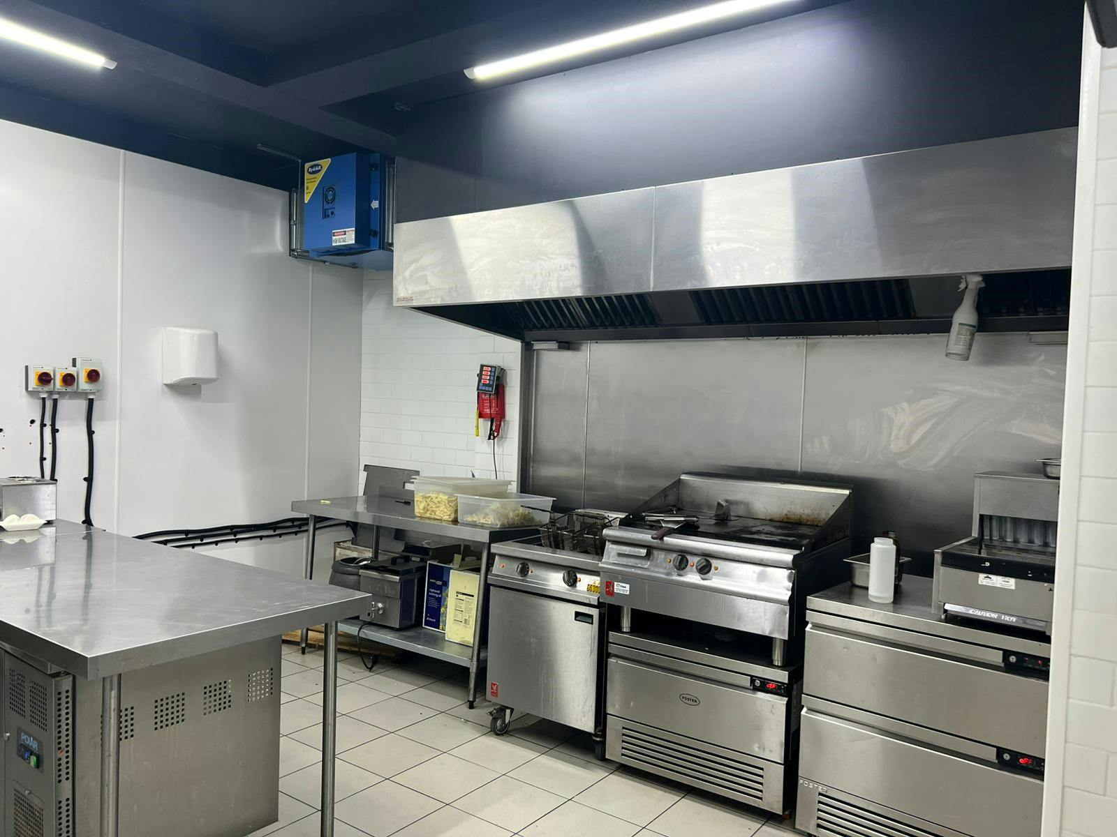 242 Hoe Street, London, Restaurant Lease Assignment - pic 5.jpg