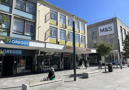 19-21 Queensway, Crawley, Retail To Let - Image 3
