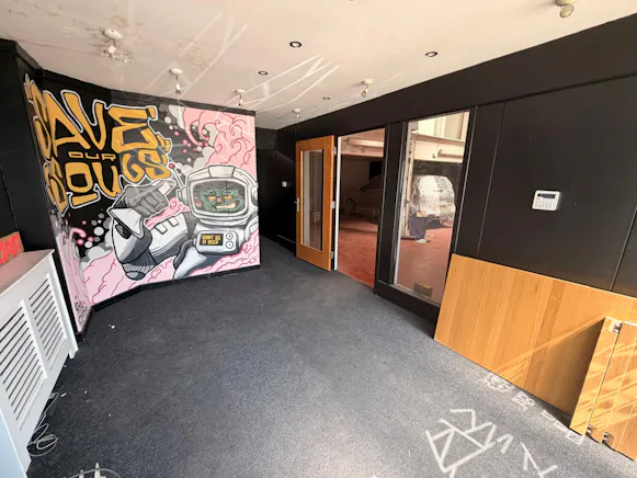 38 The Vintners, Southend-on-Sea, Industrial To Let - WhatsApp Image 2026-07-09 at 14.34.39 (4).jpeg