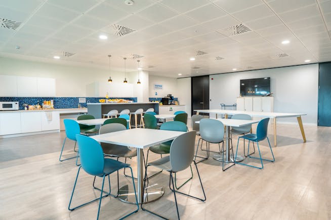 Ground Floor West, Maplewood, Crockford Lane, Basingstoke, Offices Lease Assignment - Adobe Express  file 4.jpg