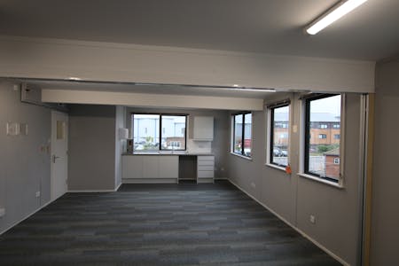 Condor House, Poole, Office To Let - IMG_3323.JPG