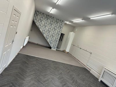 Unit 9, Cloberfield industrial Estate, Milngavie, Industrial To Let - 77c0d999816d4fc3b82614d93f5b494b.JPG