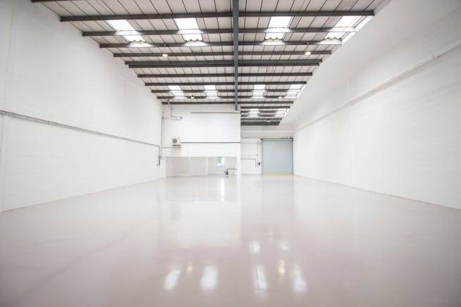 Unit 15 Saxon Way Trading Estate, West Drayton, Industrial / Warehouse To Let - 3.jpg
