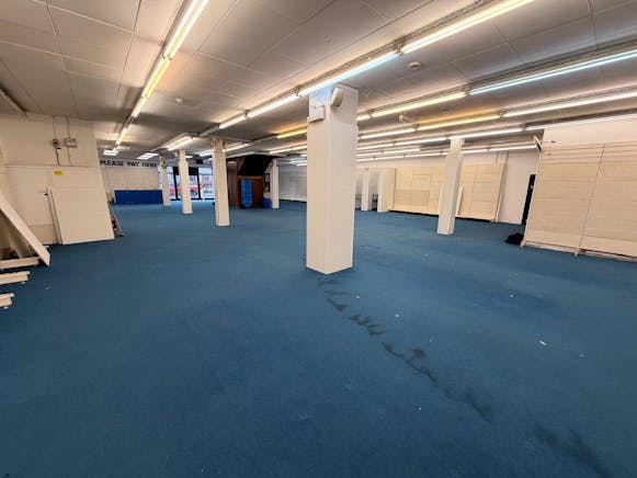 36-38 Bridge Street, Halstead, Retail To Let - WhatsApp Image 2026-01-30 at 14.06.09 (4).jpeg