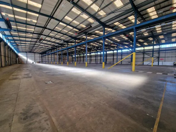 Units 1, 2 & 4 Daneshill Industrial Estate, Armstrong Road, Basingstoke, Industrial To Let - 20261005_125316.jpg