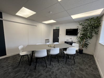 First Floor Offices, 2D Station Yard, Thame, E (Commercial / Business / Service) / Office To Let - IMG_1406.JPG