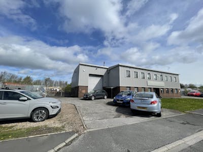 Supreme House, Leeds, Industrial/Logistics To Let - Supreme House side left.jpg