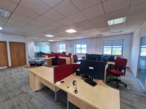 Unit 1 Faraday Office Park, Basingstoke, Office For Sale - 20250815_160514.jpg