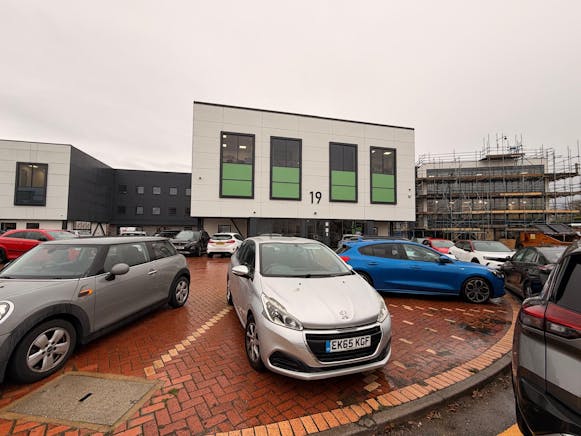 18-19 Aviation Way, Southend-on-Sea, Office To Let - IMG20251119WA0012.jpg