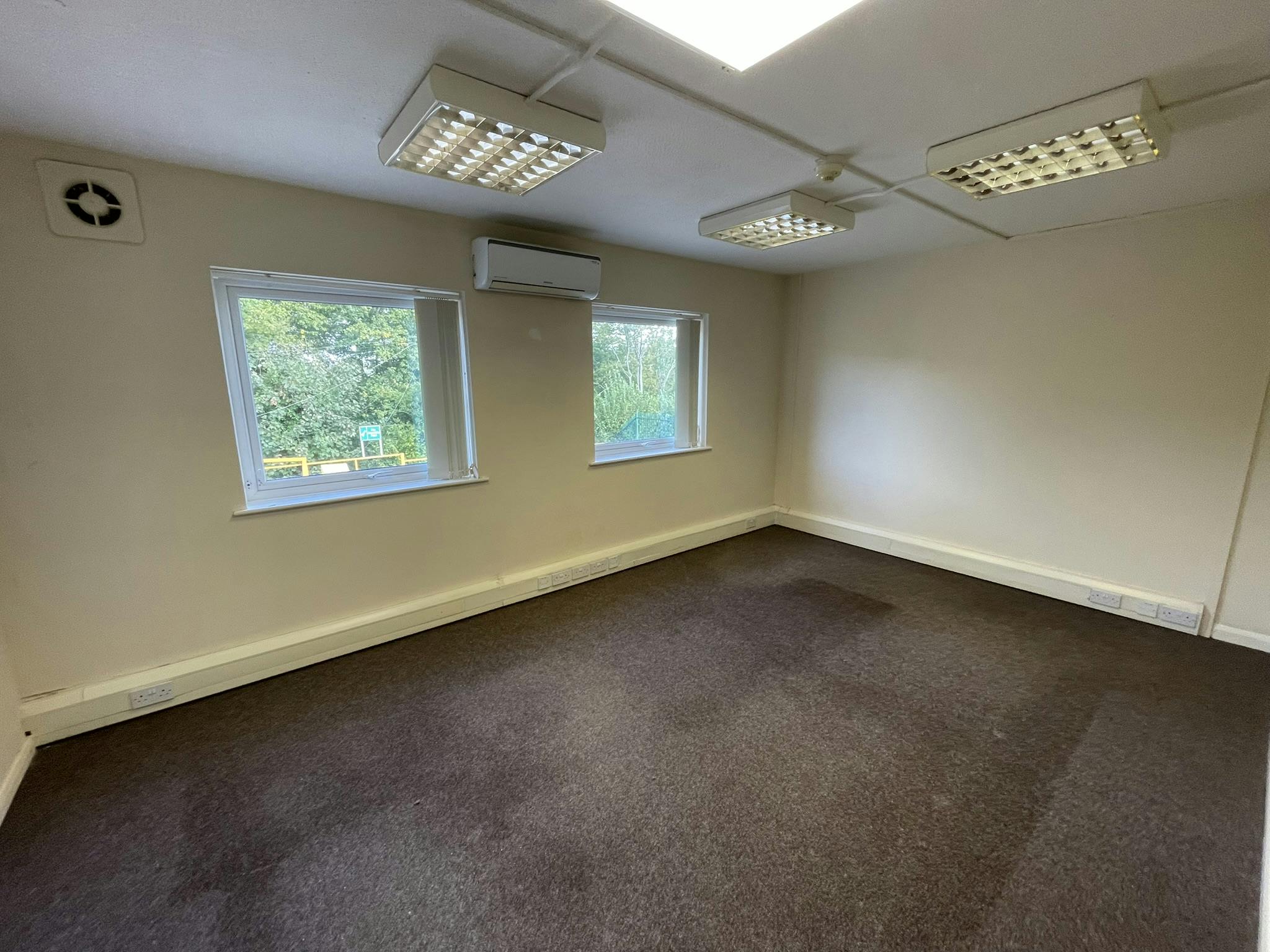 Brook Way, Hastings, Industrial / Office To Let - IMG_3266.JPEG
