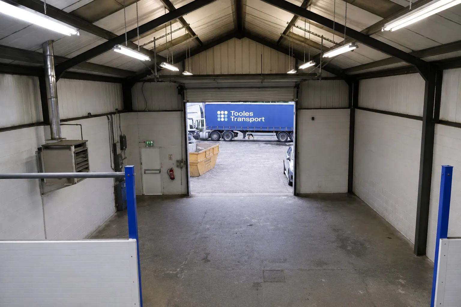 4 Oak Industrial Park, Great Dunmow, Industrial To Let / For Sale - Warehouse .jpg