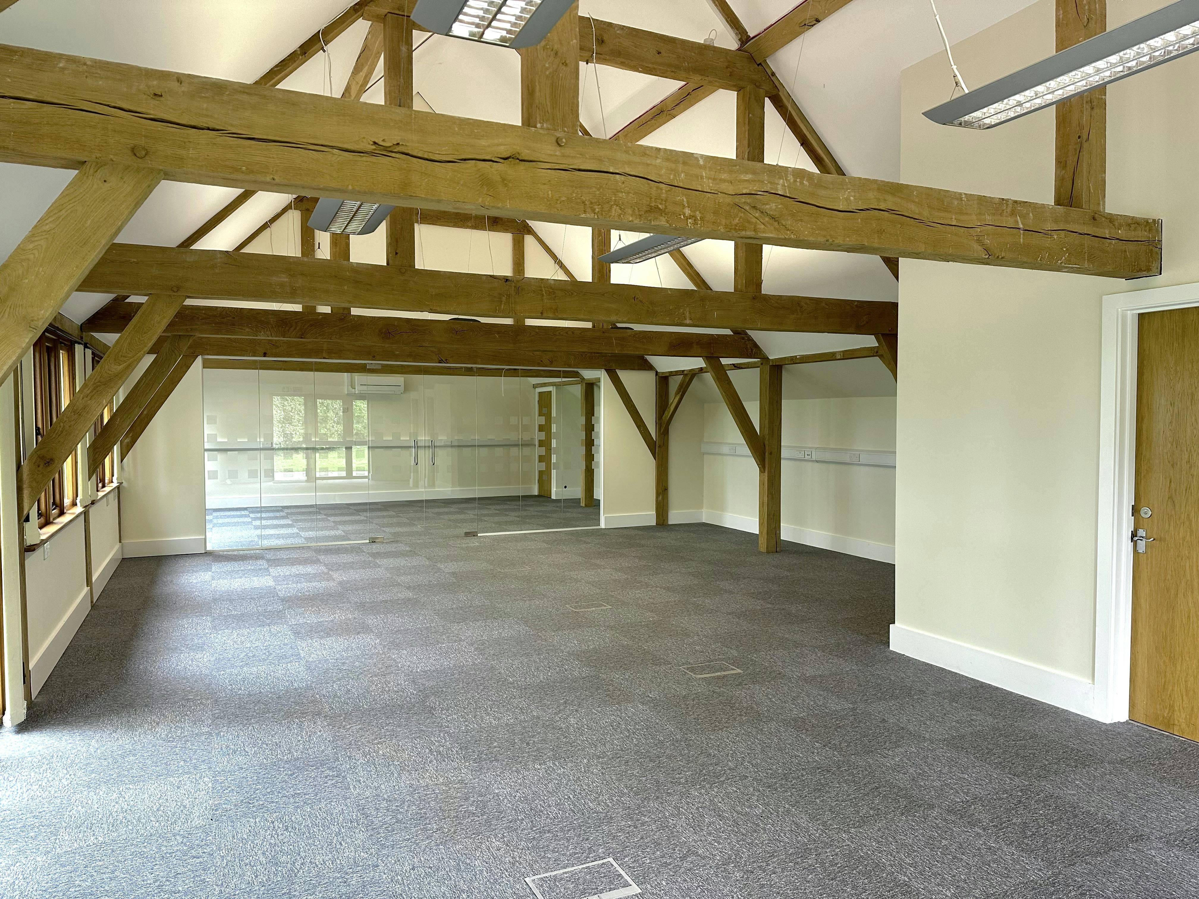 The Carriage Barn, Bartletts Court, Maidenhead, Offices To Let - IMG_6385.jpg