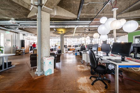 Bankstock Building, 42-44 De Beauvoir Crescent, London, Leisure / Office To Let / For Sale - De Beauvoir Cres 42 2F  17.jpg