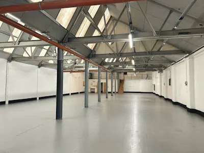 Unit 9a Britannia Estate, Leagrave Road, Luton, Industrial / Industrial/Logistics To Let - Image 2.jpg