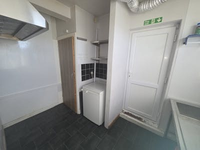 122 Eastwood Old Road, Leigh-on-Sea, Retail To Let - WhatsApp Image 2026-04-20 at 14.48.06 (1).jpeg