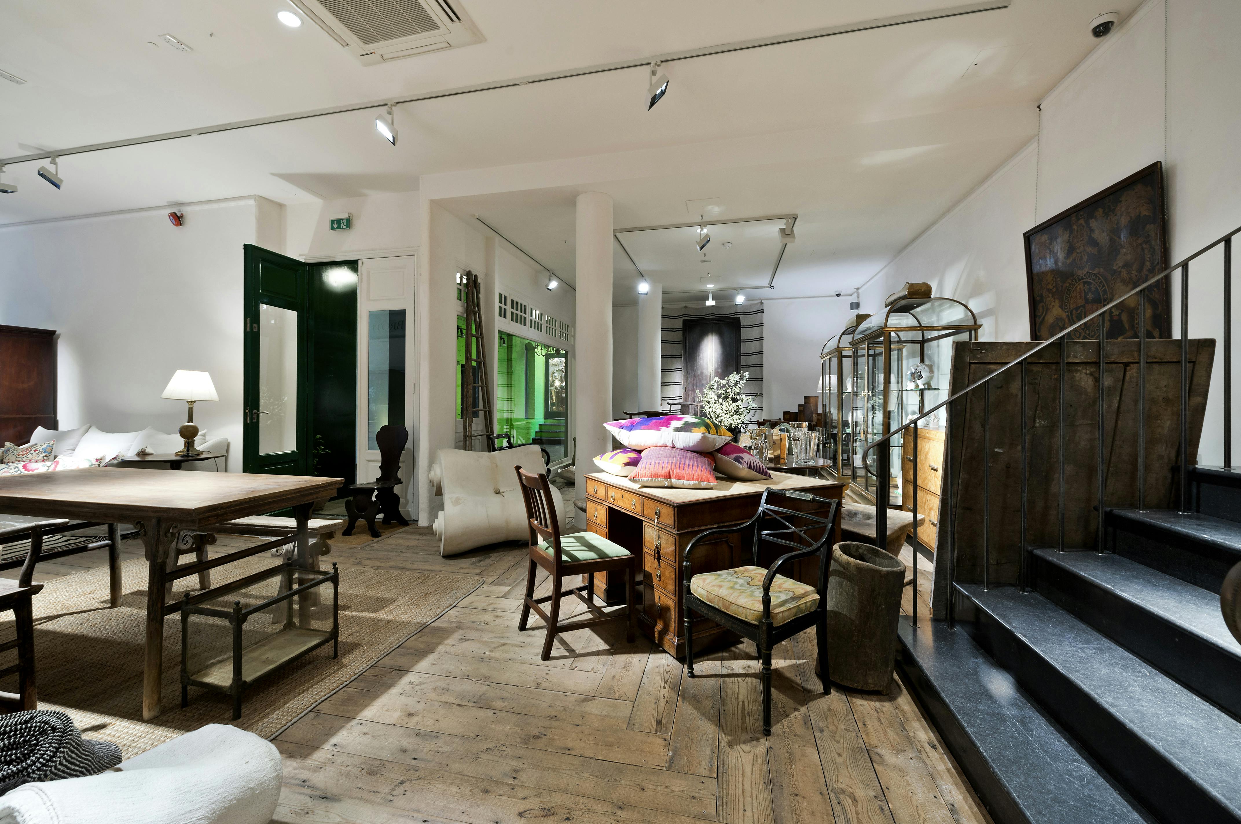 533 Kings Road, Chelsea, Sw10, Office / Retail To Let - gf unit@533 lots rd-6469.jpg