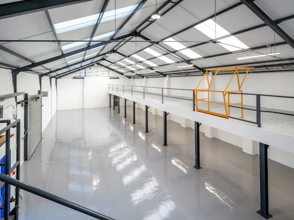 Unit C Sandfield Industrial Estate, Hampton To Let - C Sandfield  Warehouse 2.jpg