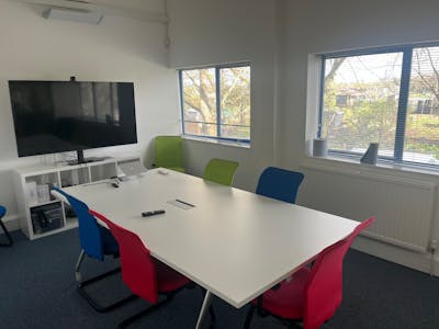 Unit 19, Lockwood Industrial Park, London, Industrial To Let - IMG_0517.jpeg