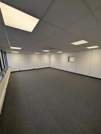 Unit 17, Eldon Trading Estate, Eldon Road, Nottingham, Distribution Warehouse To Let - Internal 4.jpg