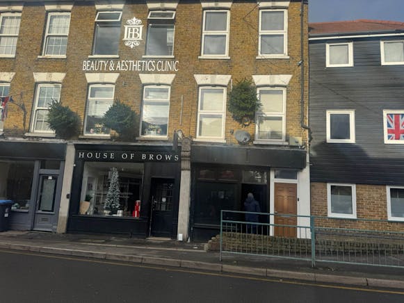 20 Highbridge Street, Waltham Abbey, Retail To Let - External.jpg