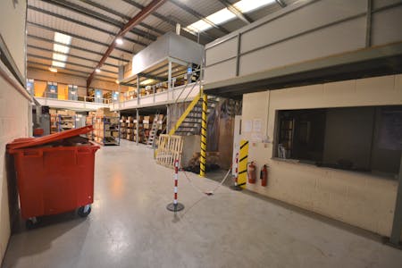 Unit 6, Heywood, Distribution Warehouse / Light Industrial / Showroom / Trade Counter / Showroom / Industrial / Warehouse To Let - Warehouse