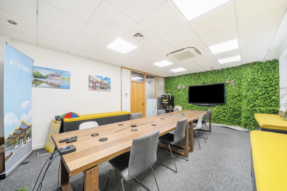 3 Bath Place, London, Office To Let - 1312191156859c989ef7d0.jpg