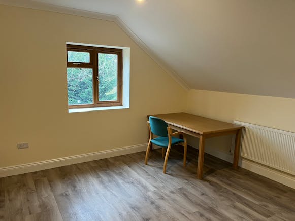 Tittershall Lodge, Kingswood Lane, Aylesbury, Land / Offices / Retail To Let - IMG_2843.JPEG