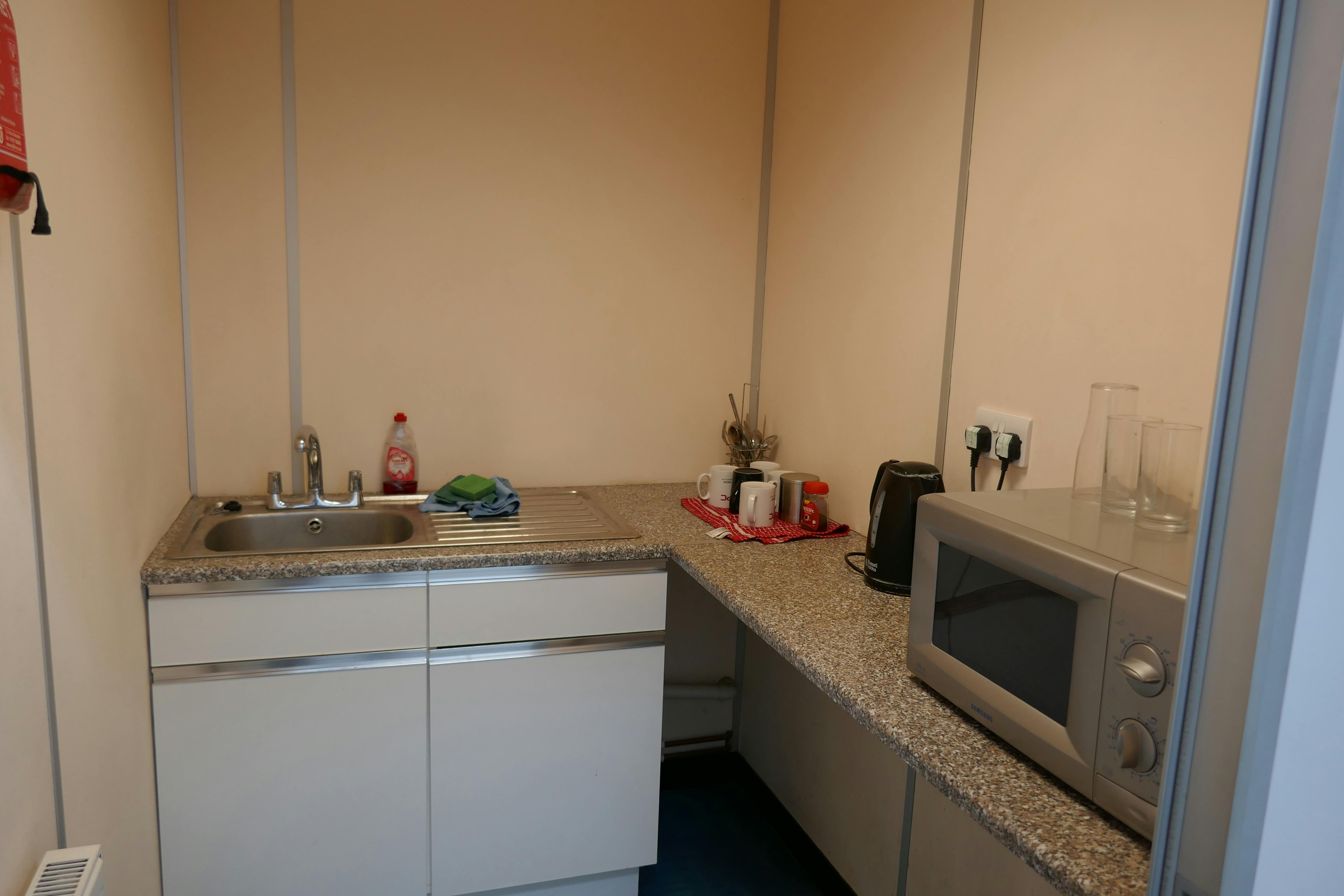 Unit 3 Parkend, Harlow Business Park, Harlow, Industrial To Let - P1050055.JPG