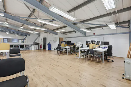 18-20 London Lane, London Fields, D1 (Non Residential Institutions) / D2 (Assembly and Leisure) / Leisure / Office To Let - img_0186.jpg