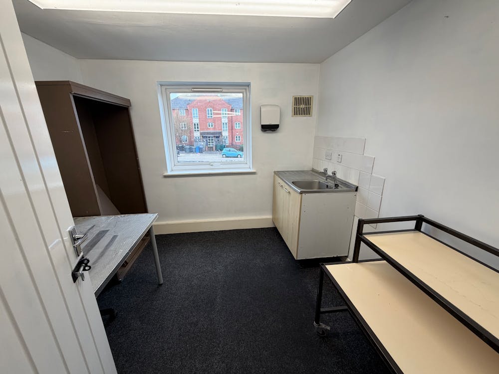 Fairways, 475 Bordesley Green East, Birmingham, Healthcare / Office To Let - Photo 27-03-2026, 15 04 43.jpg