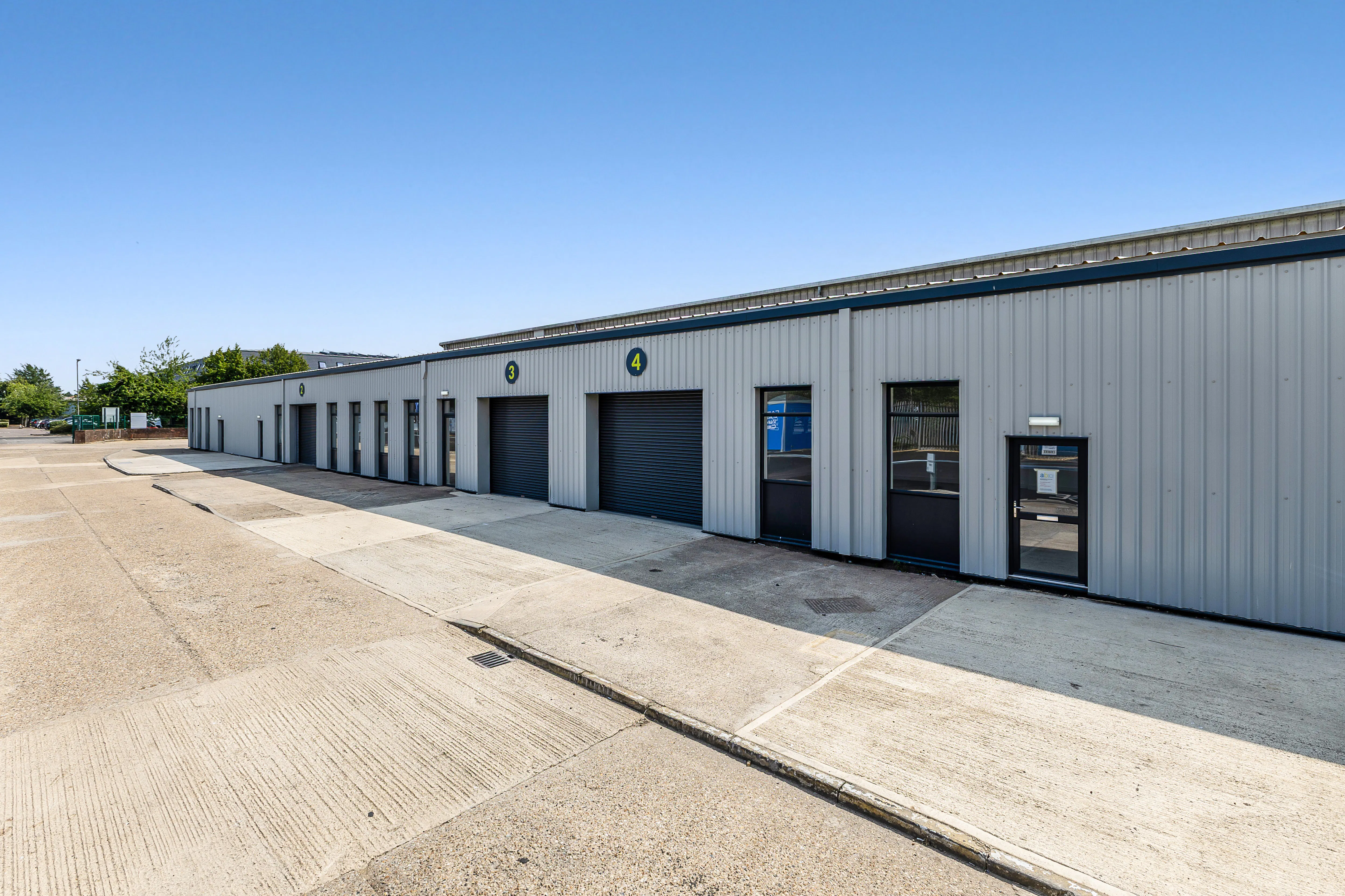 Units 2&3 The Point, Aylesbury, Industrial To Let - 112373_Unit 4 The Point (5).jpg