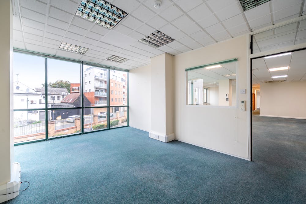 Healthaid House, Marlborough Hill - 1361253568d6844f991c6.jpg