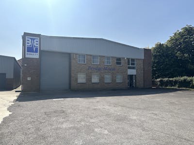 Unit 1 Bridge House, Princes Risborough, Industrial / Other To Let - IMG_2408.jpeg
