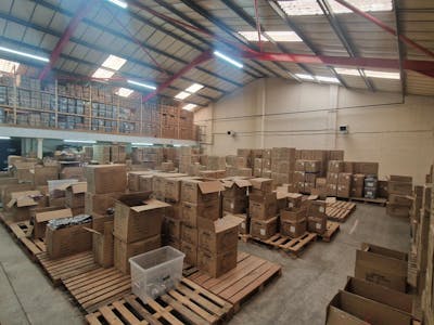 Unit 8d, Stockport, Industrial/Logistics To Let - 20250729_104019.jpg