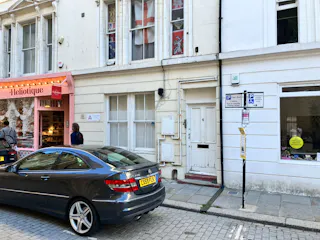 6 Trinity Street, Hastings, Office / Retail To Let - IMG_2715.JPEG