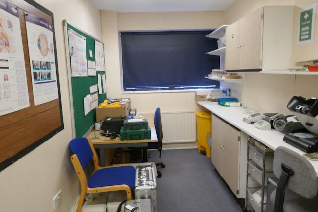 Stephen Taylor House, Harlow, Offices For Sale - P1060525.JPG